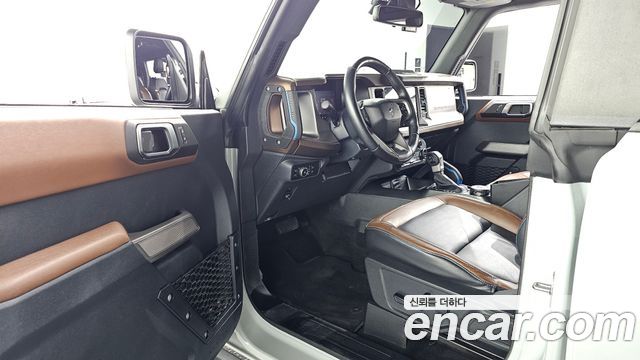 Ford Bronco 2023 — photo 13