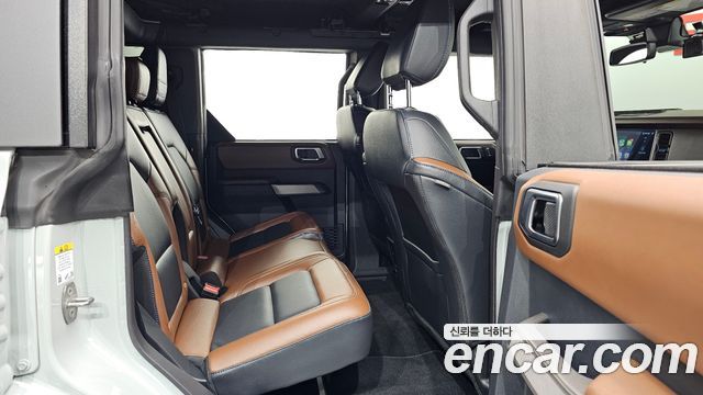 Ford Bronco 2023 — photo 18