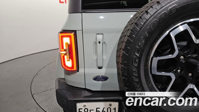Ford Bronco 2023 — photo 9
