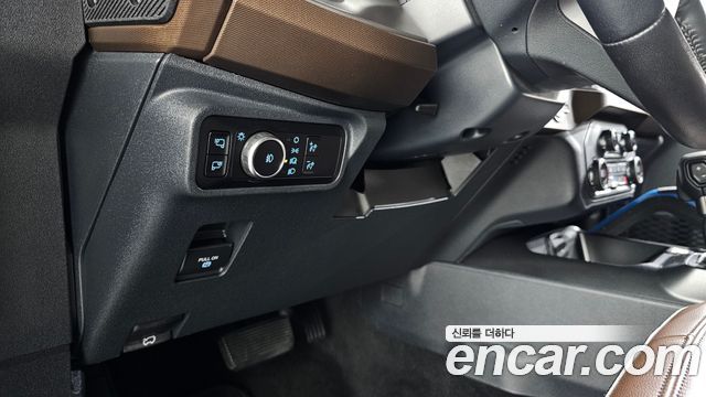 Ford Bronco 2023 — photo 27