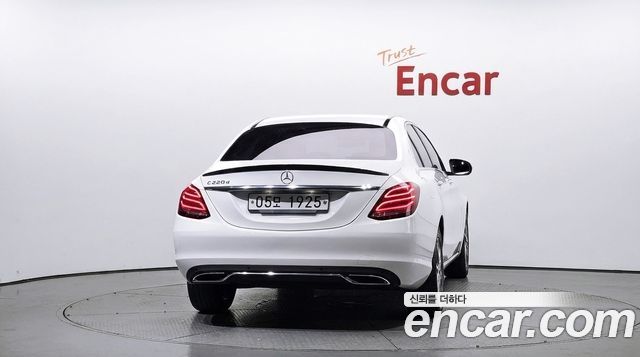 Mercedes-Benz C-Class 2017 — photo 4