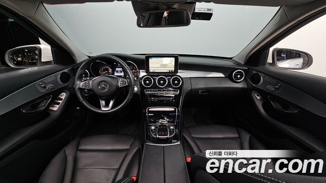 Mercedes-Benz C-Class 2017 — photo 10