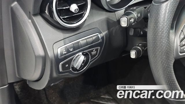 Mercedes-Benz C-Class 2017 — photo 20