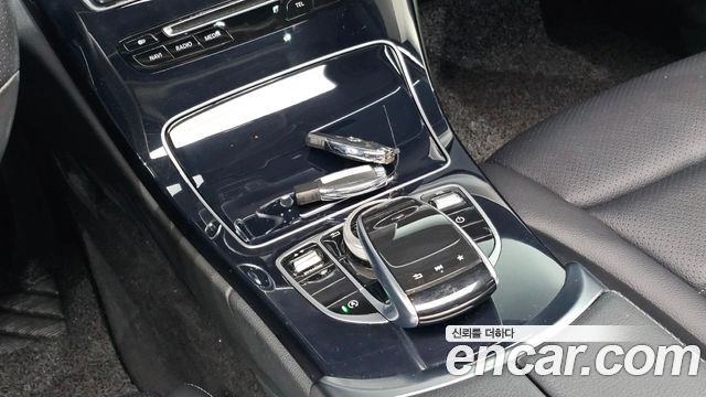 Mercedes-Benz C-Class 2017 — photo 26