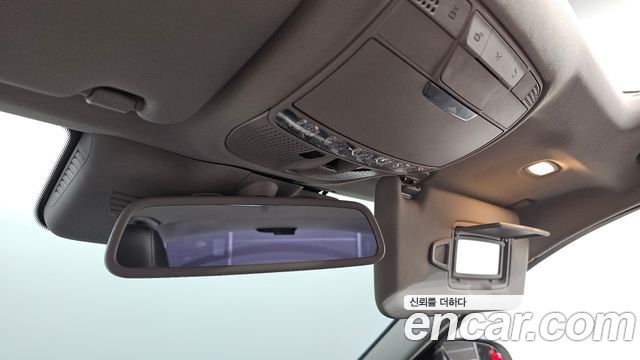 Mercedes-Benz C-Class 2017 — photo 27