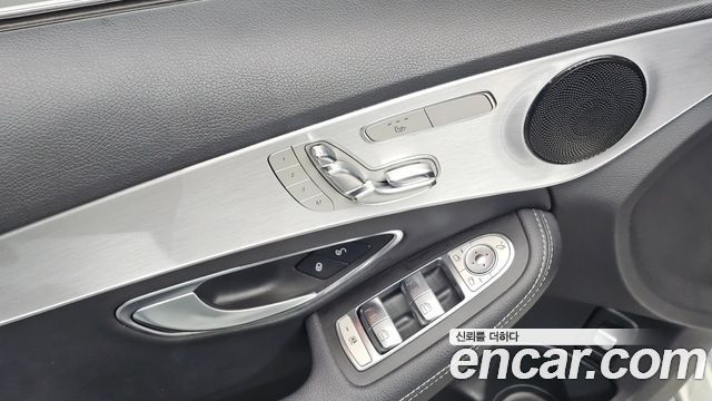 Mercedes-Benz C-Class 2017 — photo 29