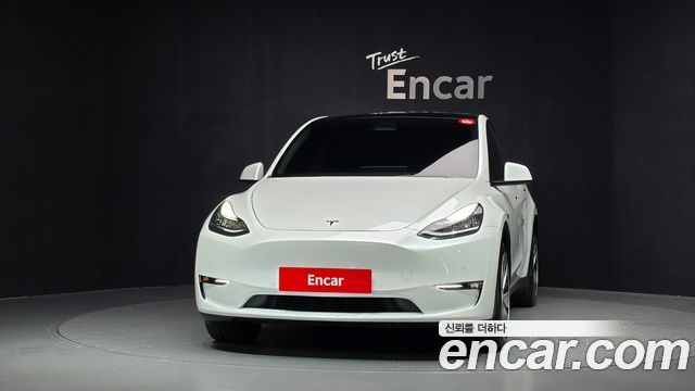 Tesla Model Y 2022 — photo 3
