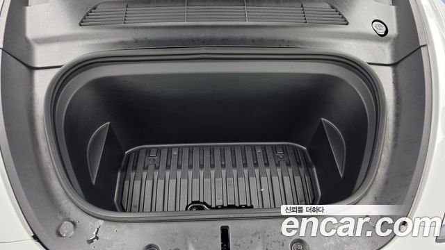 Tesla Model Y 2022 — photo 6