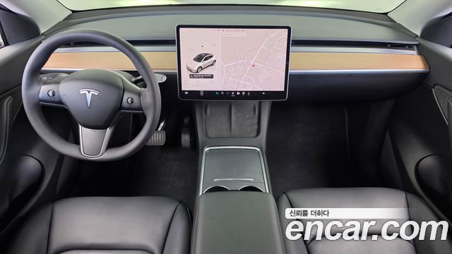 Tesla Model Y 2022 — photo 10