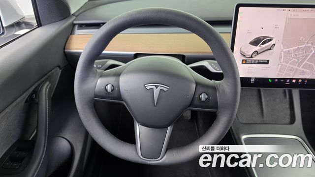 Tesla Model Y 2022 — photo 18