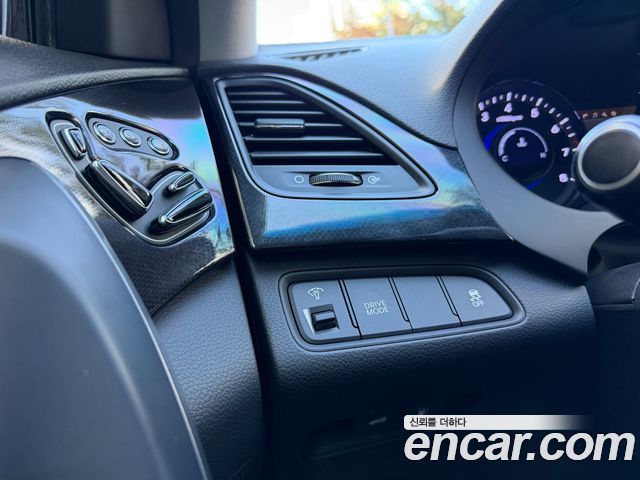 Hyundai Grandeur 2015 — photo 11
