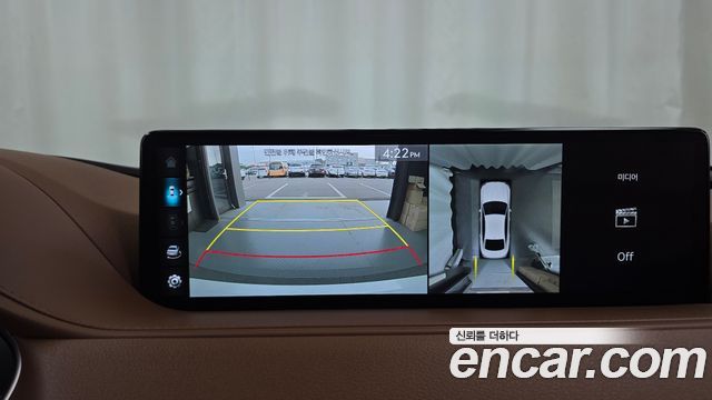 Genesis G80 2022 — photo 21