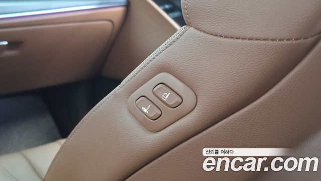 Genesis G80 2022 — photo 23