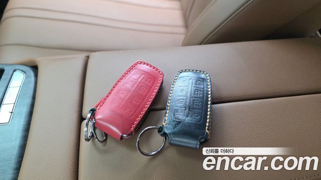 Genesis G80 2022 — photo 24