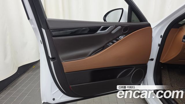 Genesis G80 2022 — photo 14
