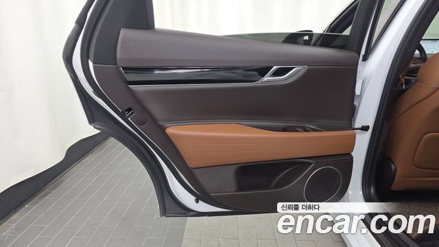 Genesis G80 2022 — photo 15