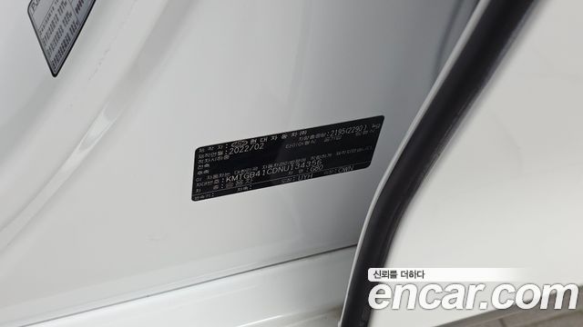 Genesis G80 2022 — photo 31