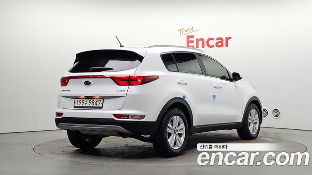Kia Sportage 2018 — photo 2