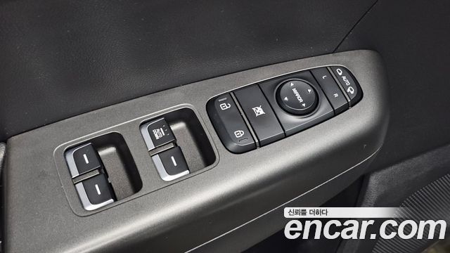 Kia Sportage 2018 — photo 19