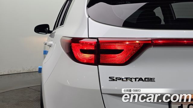 Kia Sportage 2018 — photo 9