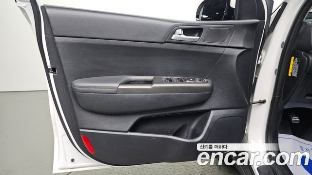 Kia Sportage 2018 — photo 14