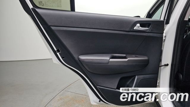 Kia Sportage 2018 — photo 15