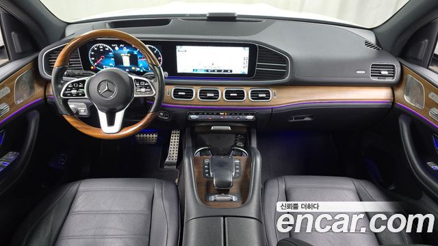 Mercedes-Benz GLS-Class 2021 — photo 10