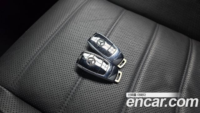 Mercedes-Benz GLS-Class 2021 — photo 27