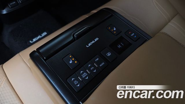 Lexus ES 2022 — photo 25