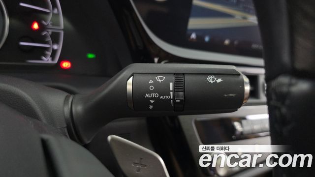Lexus ES 2022 — photo 28