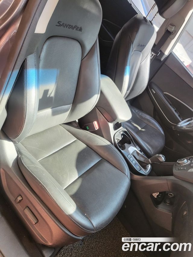 Hyundai Santafe 2016 — photo 14