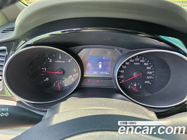 Kia Canival 2016 — photo 8