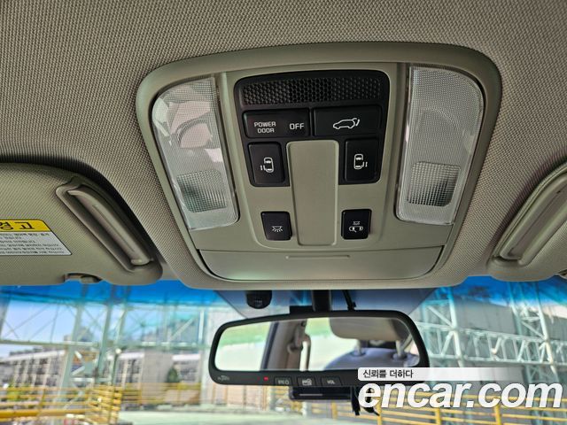 Kia Canival 2016 — photo 15