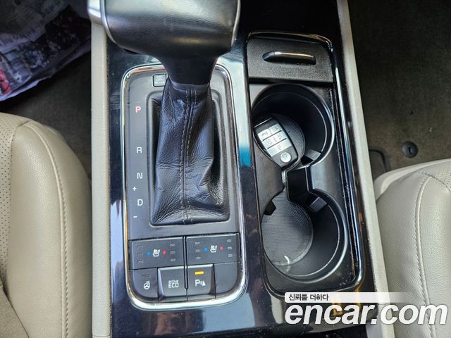 Kia Canival 2017 — photo 9