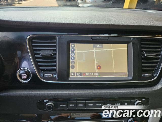Kia Canival 2017 — photo 12