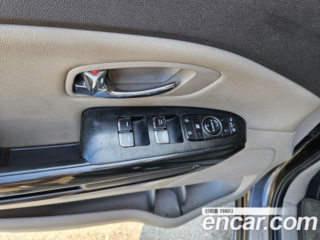 Kia Canival 2017 — photo 15