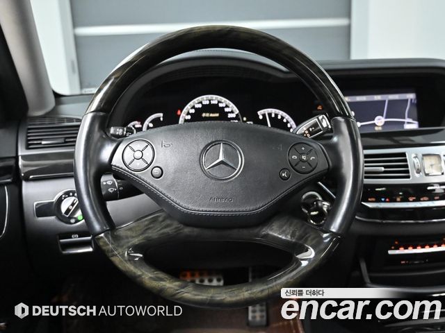 Mercedes-Benz S-Class 2012 — photo 13