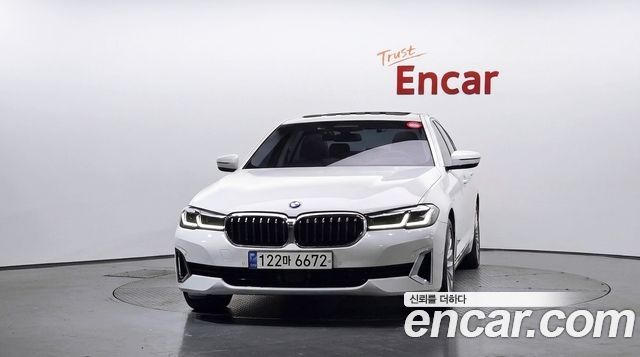 BMW 5-Series 2021 — photo 3