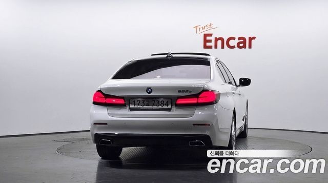 BMW 5-Series 2021 — photo 4
