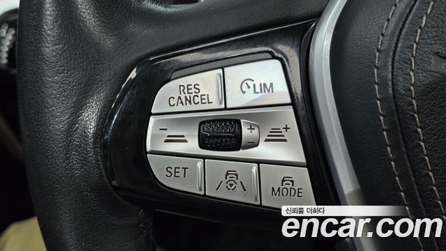 BMW 5-Series 2021 — photo 21