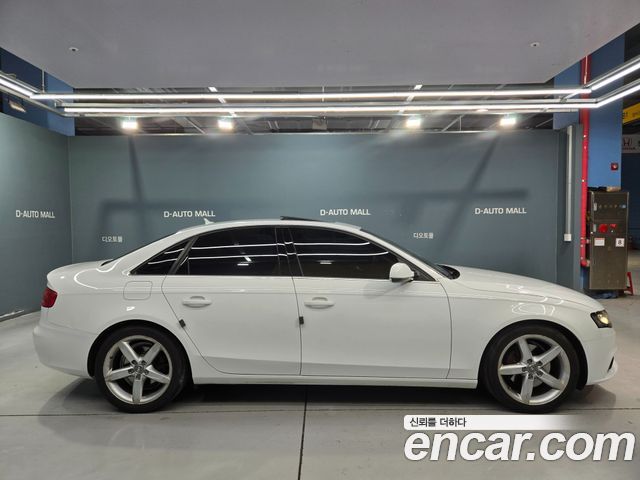 Audi A4 2012 — photo 2