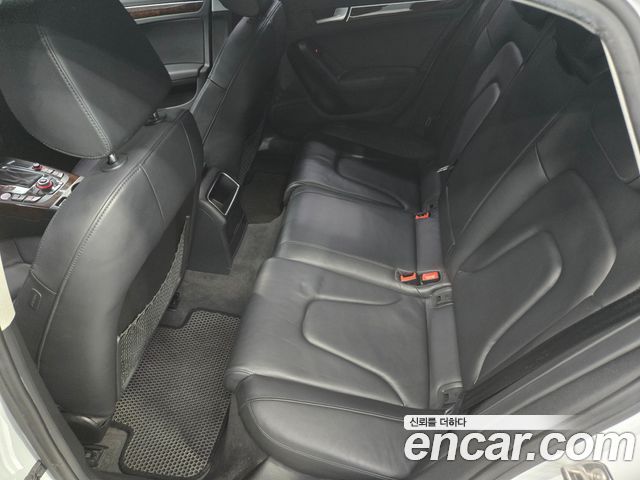 Audi A4 2012 — photo 7