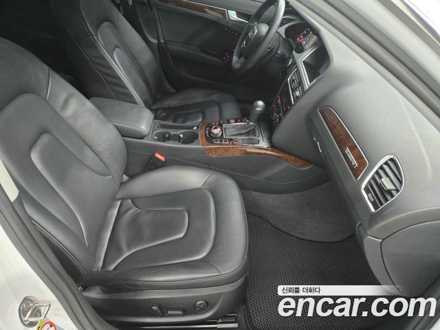 Audi A4 2012 — photo 11