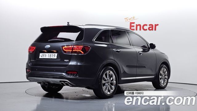 Kia Sorento 2018 — photo 2
