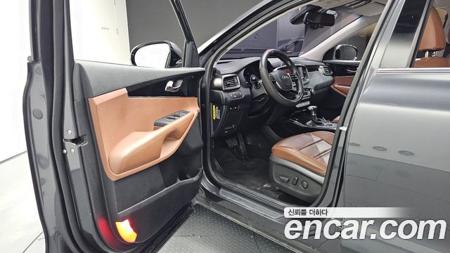 Kia Sorento 2018 — photo 13