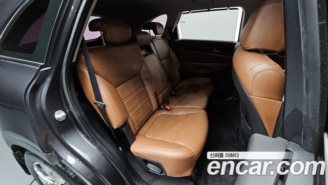 Kia Sorento 2018 — photo 17