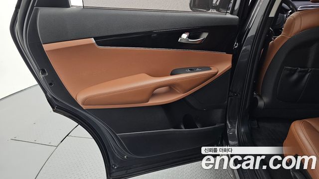 Kia Sorento 2018 — photo 15