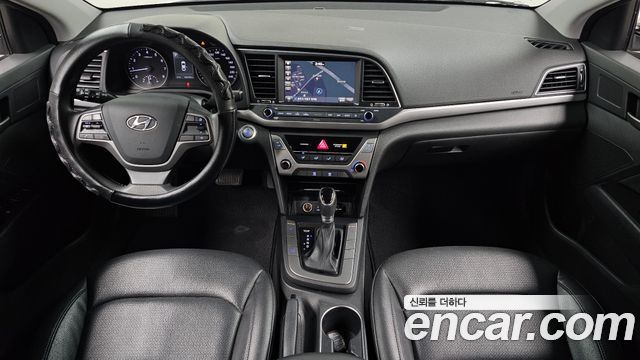 Hyundai AVANTE 2018 — photo 7