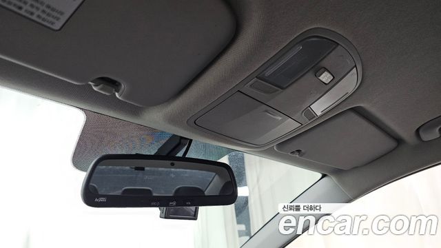 Hyundai AVANTE 2018 — photo 19