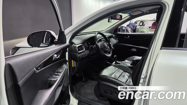 Kia Sorento 2017 — photo 13